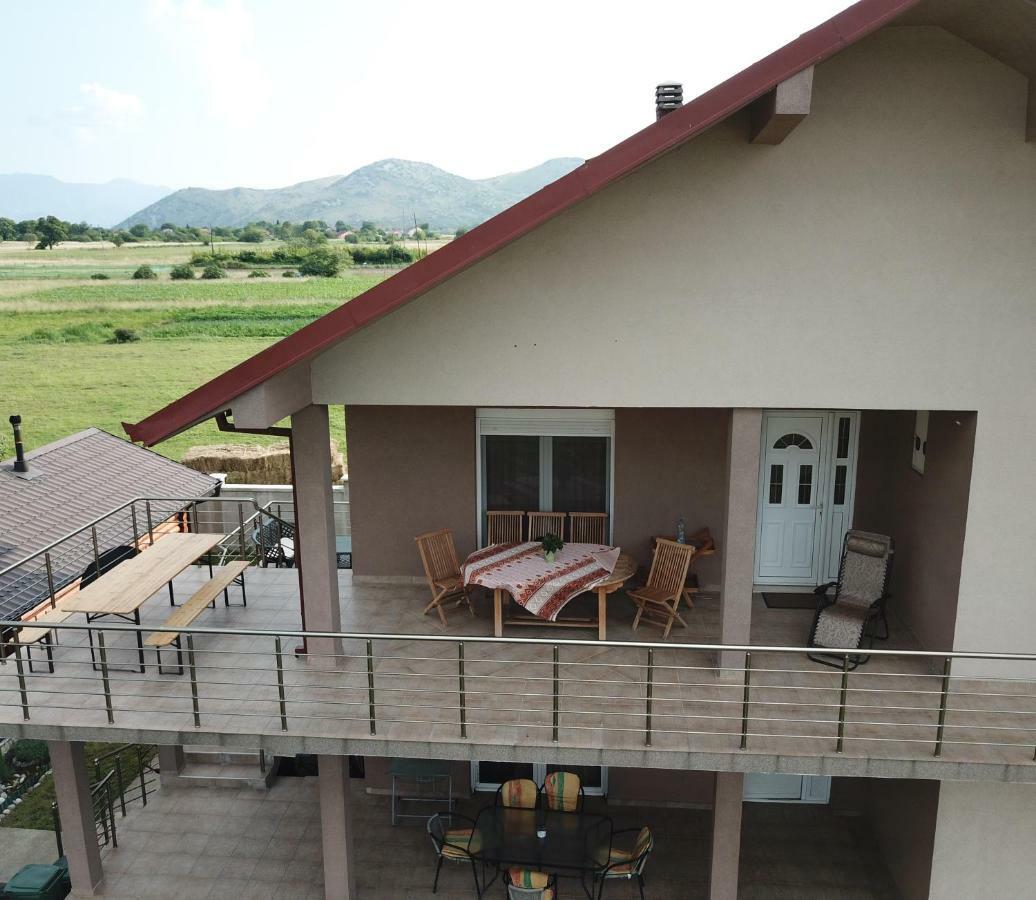 Eko Apartmani Krackovic Golubovci Экстерьер фото
